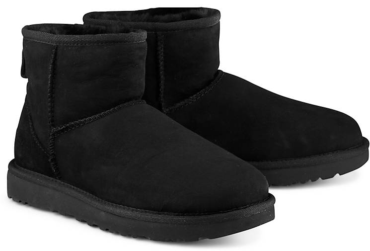 Угги песня. Classic Mini QUICKCLICK Boot UGG. UGG Boots. UGG Classic Hybrid Boot. UGG Australia 1500 1500.