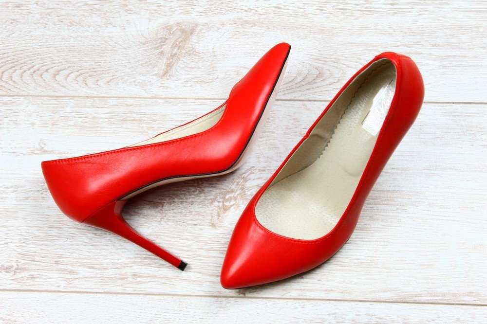 Натуральные кожаные туфли. Туфли-лодочки. Туфли лодочки на шпильке. Красные туфли лодочки. Красные кожаные туфли.