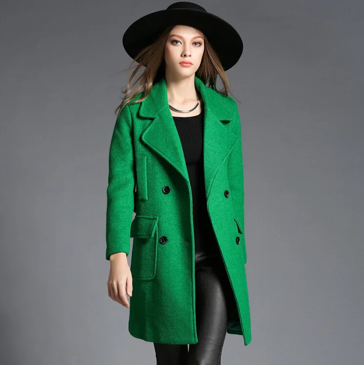 Зеленое пальто купить. Зеленое пальто. Зелёное пальто женские. Пальто зеленого цвета. Короткое зеленое пальто.