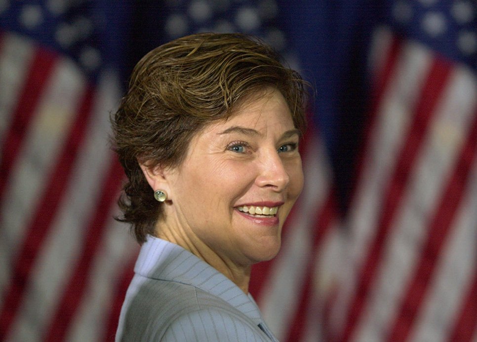 Первая леди США Лора Буш, 2001