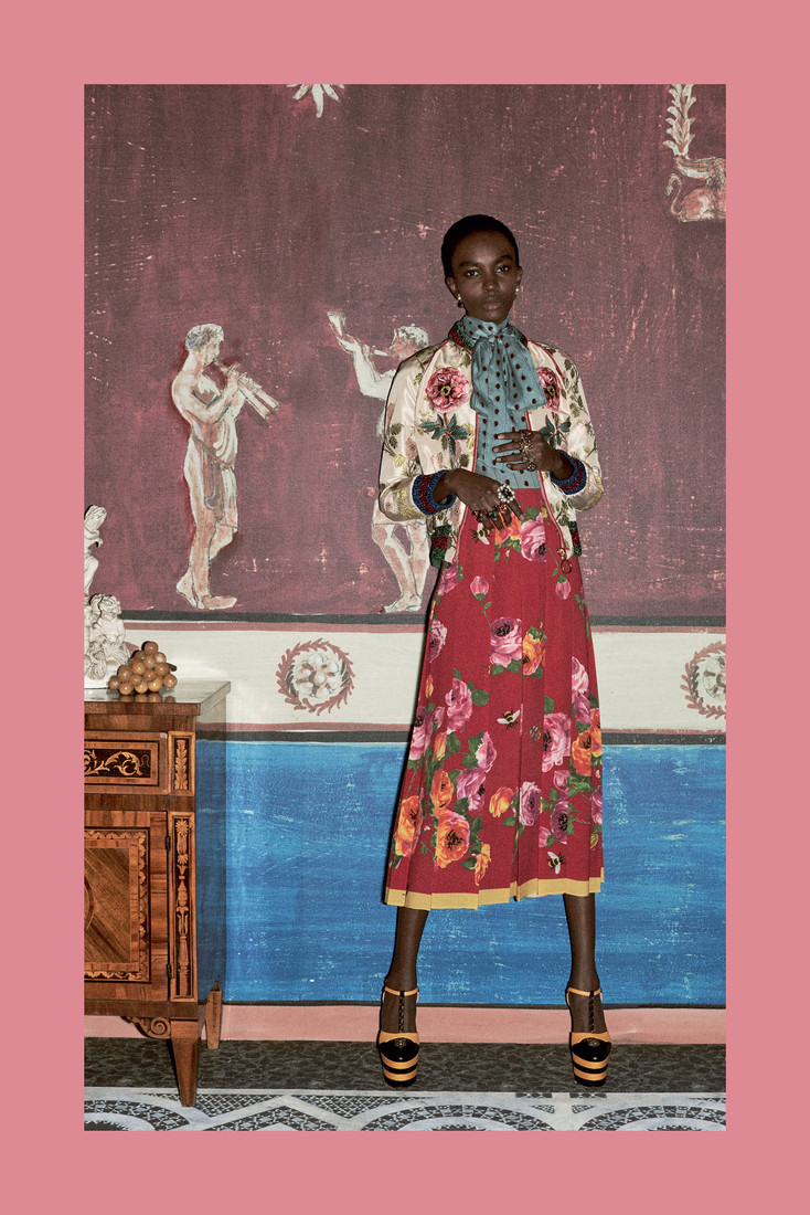 Цветное хулиганство Alessandro Michele: буйство креатива в коллекции Gucci Pre-Fall 2016, фото № 44