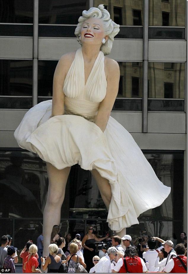 Marilyn Monroe. Легендарное платье, фото № 11