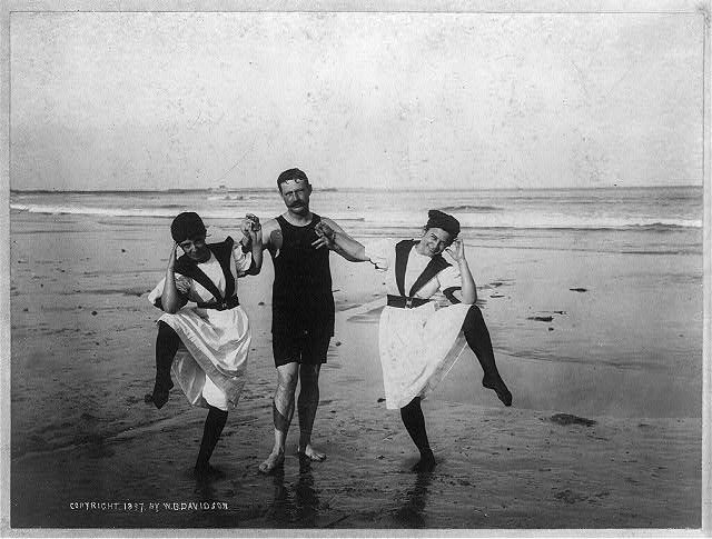 Первые купальные костюмы. 19-начало 20 века., фото № 20