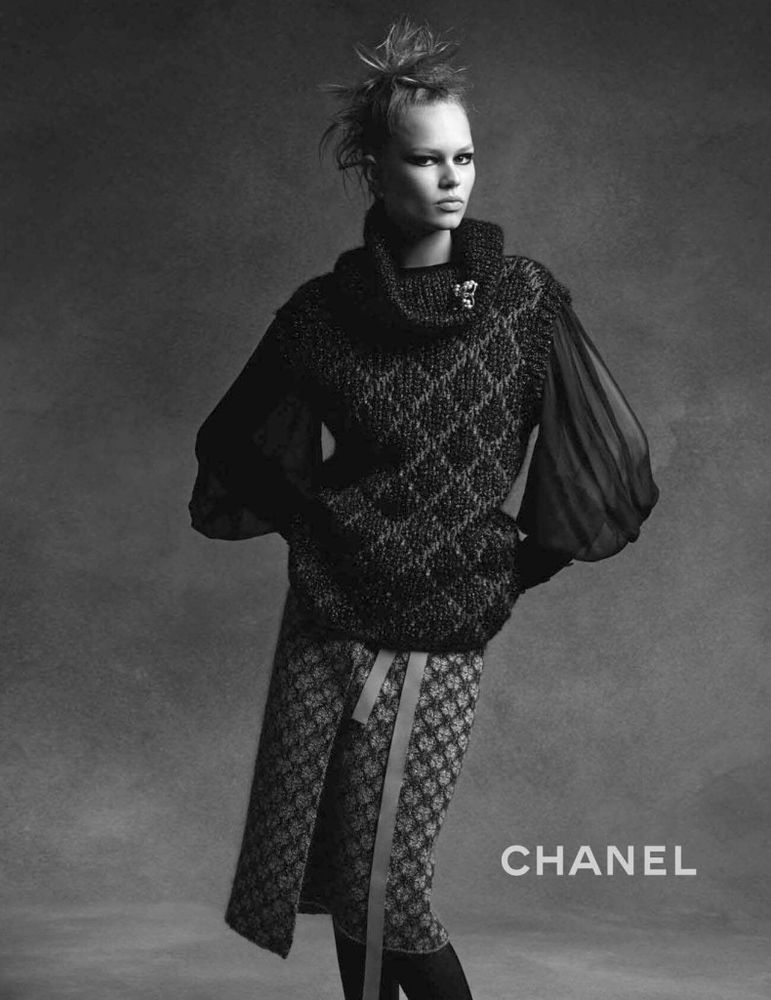 Вязаные изделия Коко Шанель и Карла Лагерфельда: тенденции современной вязанной моды стиля Шанель, фото № 20