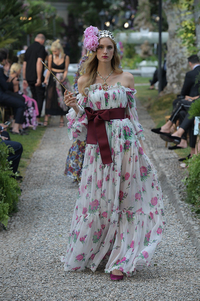 Украшения на показе Dolce & Gabbana Alta Moda, озере Комо, фото № 17