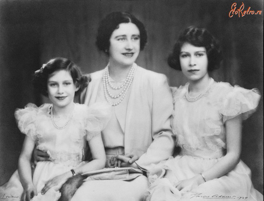 Подборка детских фотографий королевы Елизаветы II. (92 фото), фото № 81
