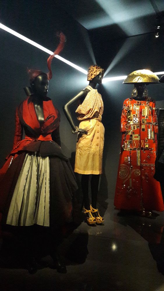 Christian Dior. Couturier du reve — выставка к 70-летию Дома Кристиан Диор в Париже, фото № 27 Christian Dior. Couturier du reve — выставка к 70-летию Дома Кристиан Диор в Париже, фото № 27