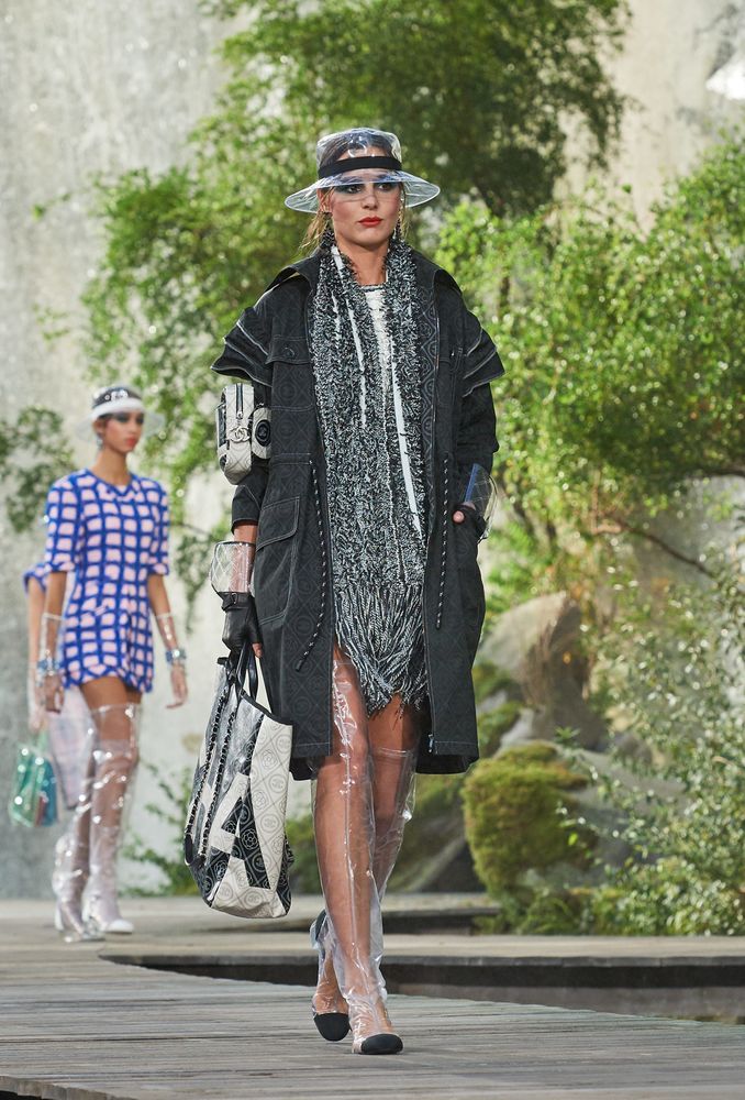 «Прозрачная» мода от Chanel. Весна-лето 2018. Часть 1, фото № 23