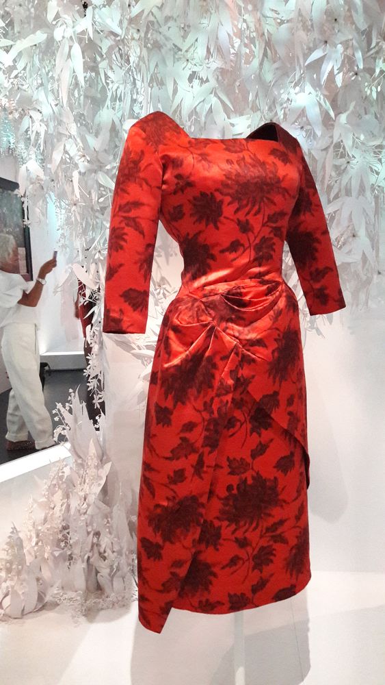 Christian Dior. Couturier du reve — выставка к 70-летию Дома Кристиан Диор в Париже, фото № 4 Christian Dior. Couturier du reve — выставка к 70-летию Дома Кристиан Диор в Париже, фото № 4