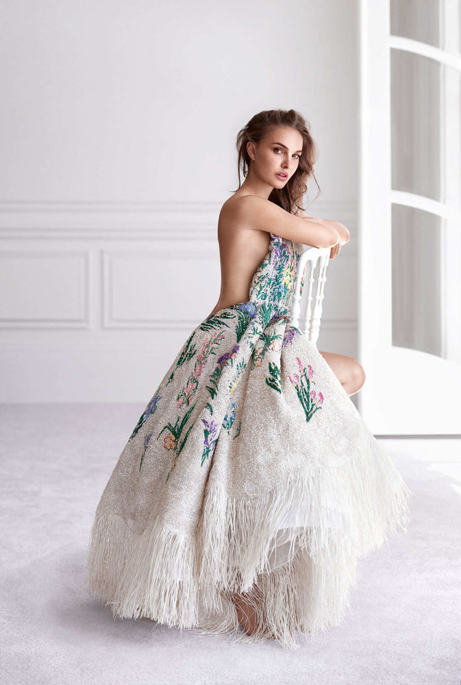Как создавалось платье Natalie Portman для рекламной кампании Miss Dior 2017, фото № 4