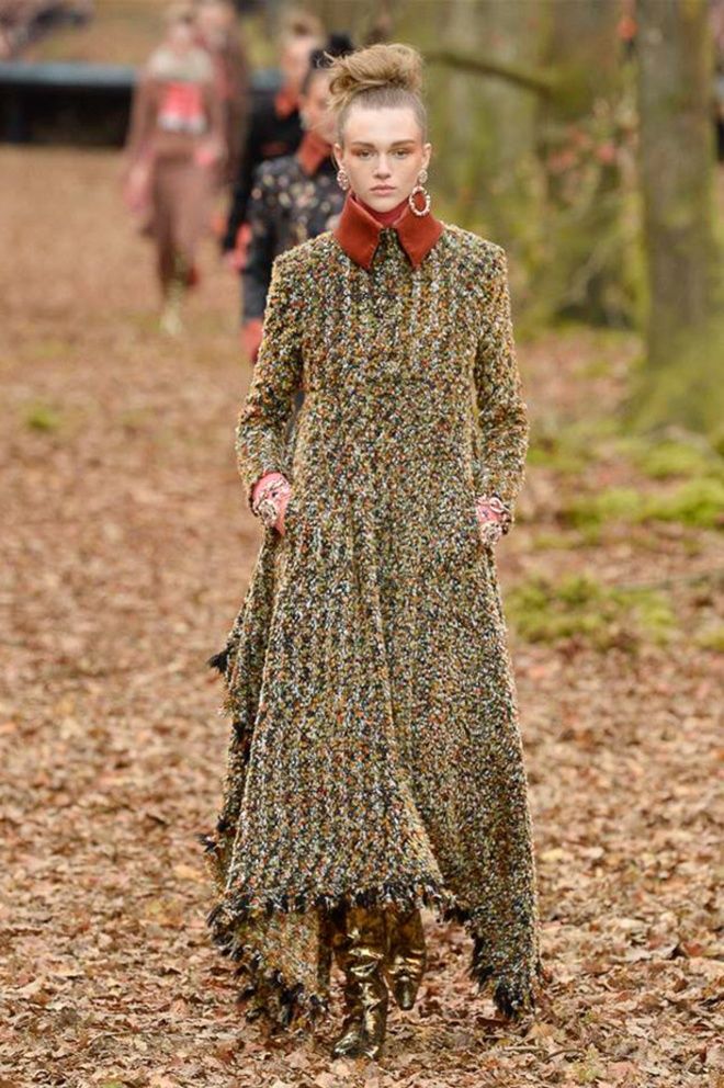 Модный показ Chanel 2018 в лесу, фото № 6