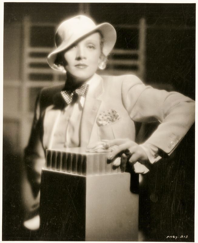 Марлен Дитрих — легендарная звезда кино и стиля, символ новой женственности, фото № 22