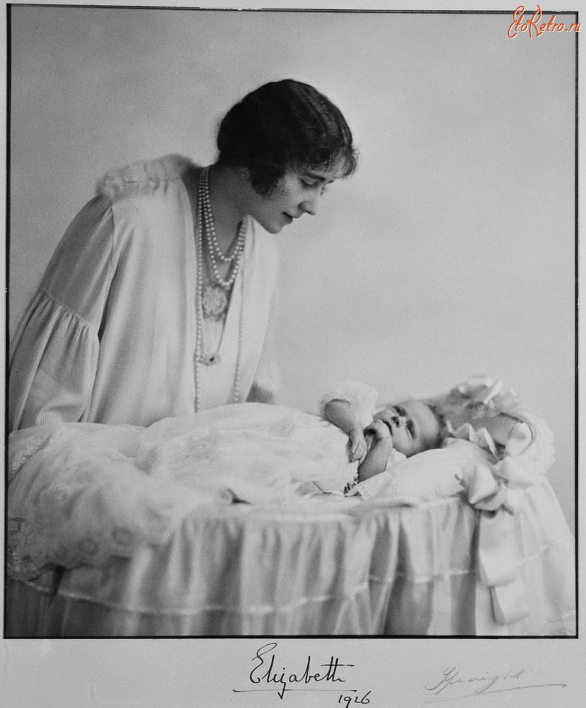 Подборка детских фотографий королевы Елизаветы II. (92 фото), фото № 27