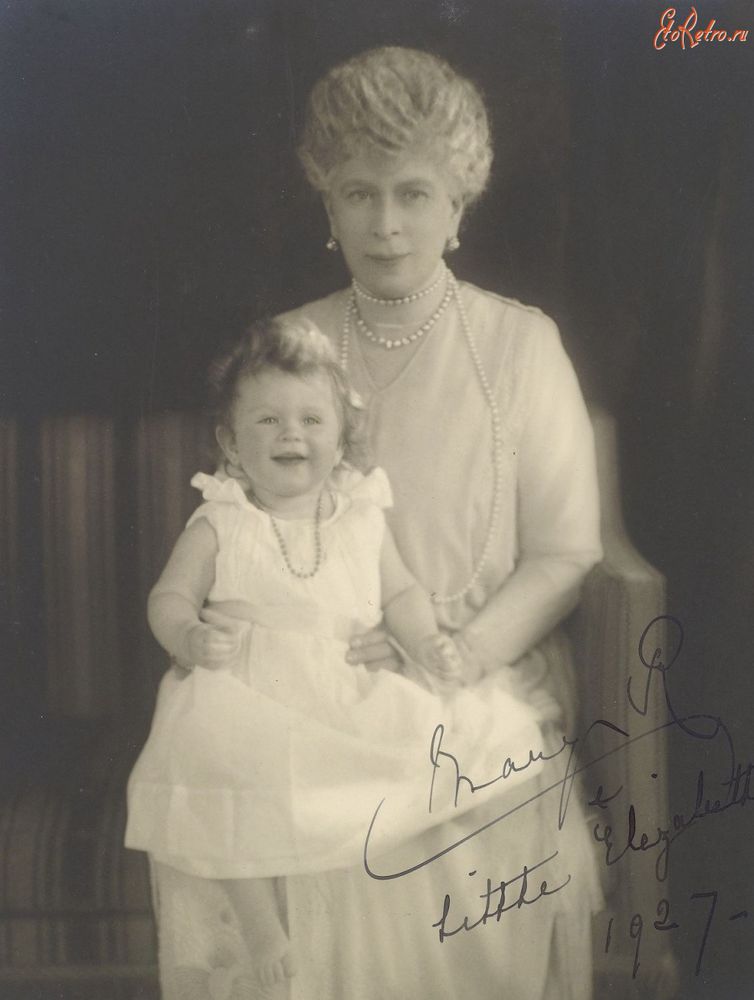 Подборка детских фотографий королевы Елизаветы II. (92 фото), фото № 26