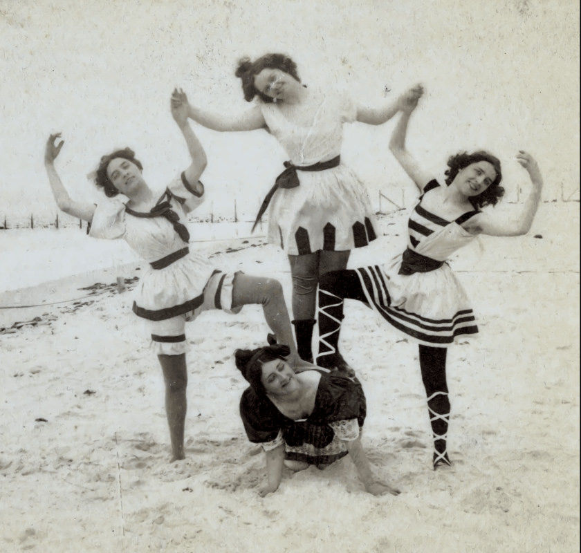 Первые купальные костюмы. 19-начало 20 века., фото № 2