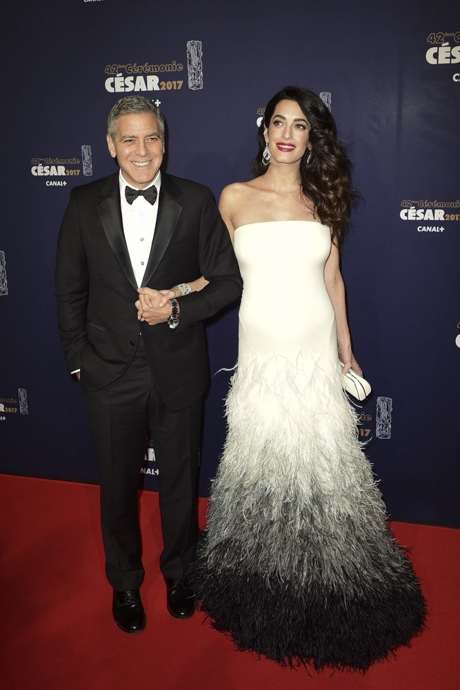 Стиль Амаль Клуни: элегантный шик в дневных и вечерних нарядах, фото № 24