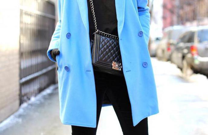 голубое пальто с чем носить