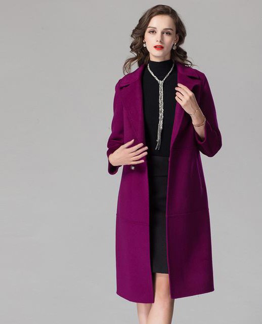 пальто фиолетового цвета