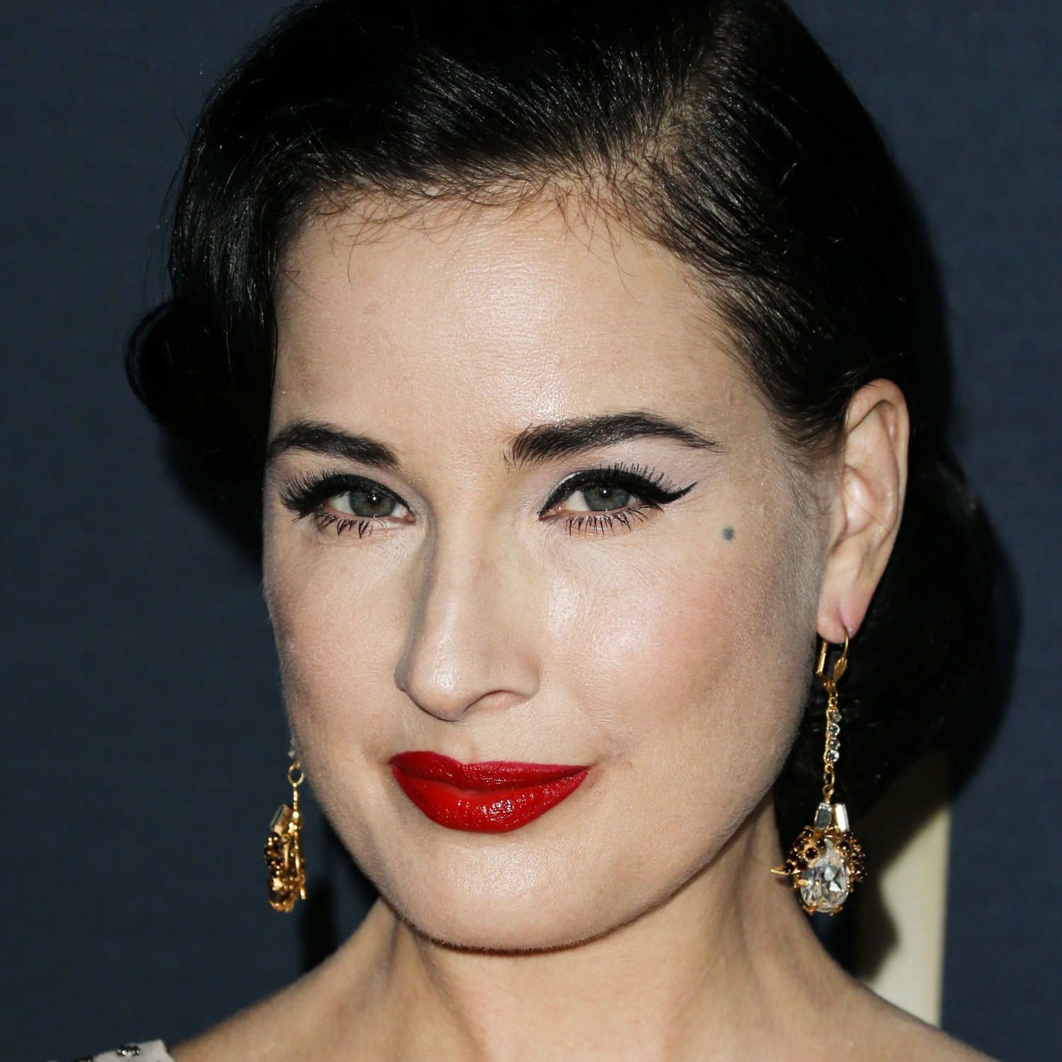 Dita von. Дита фон Тиз. Хизер Рене Свит. Дита фон Тиз макияж. Mac dita von Teese помада.