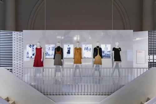 Выставка диор в Лондоне 2019. Mary Quant