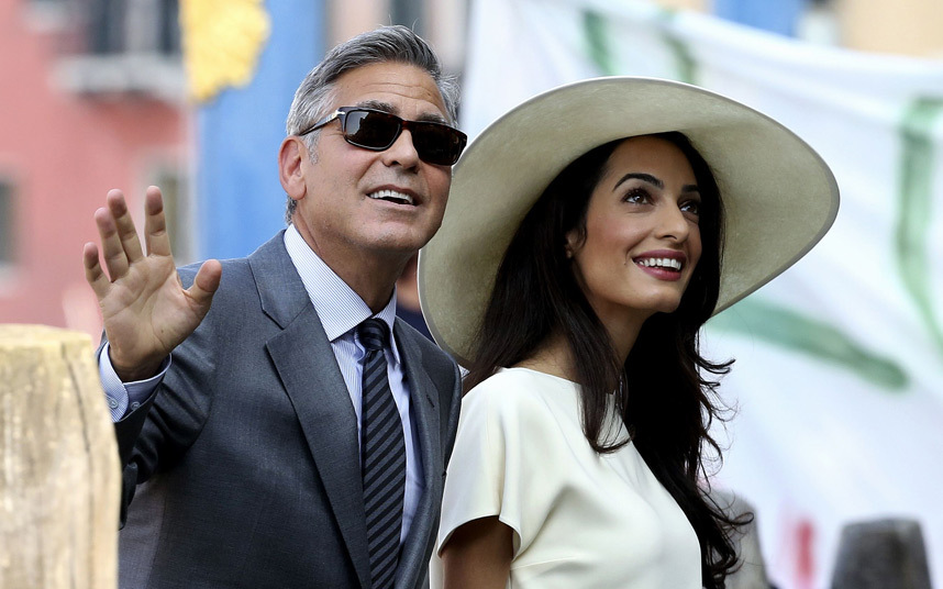 Стиль Амаль Клуни: лучшие образы супруги Джорджа Клуни фото