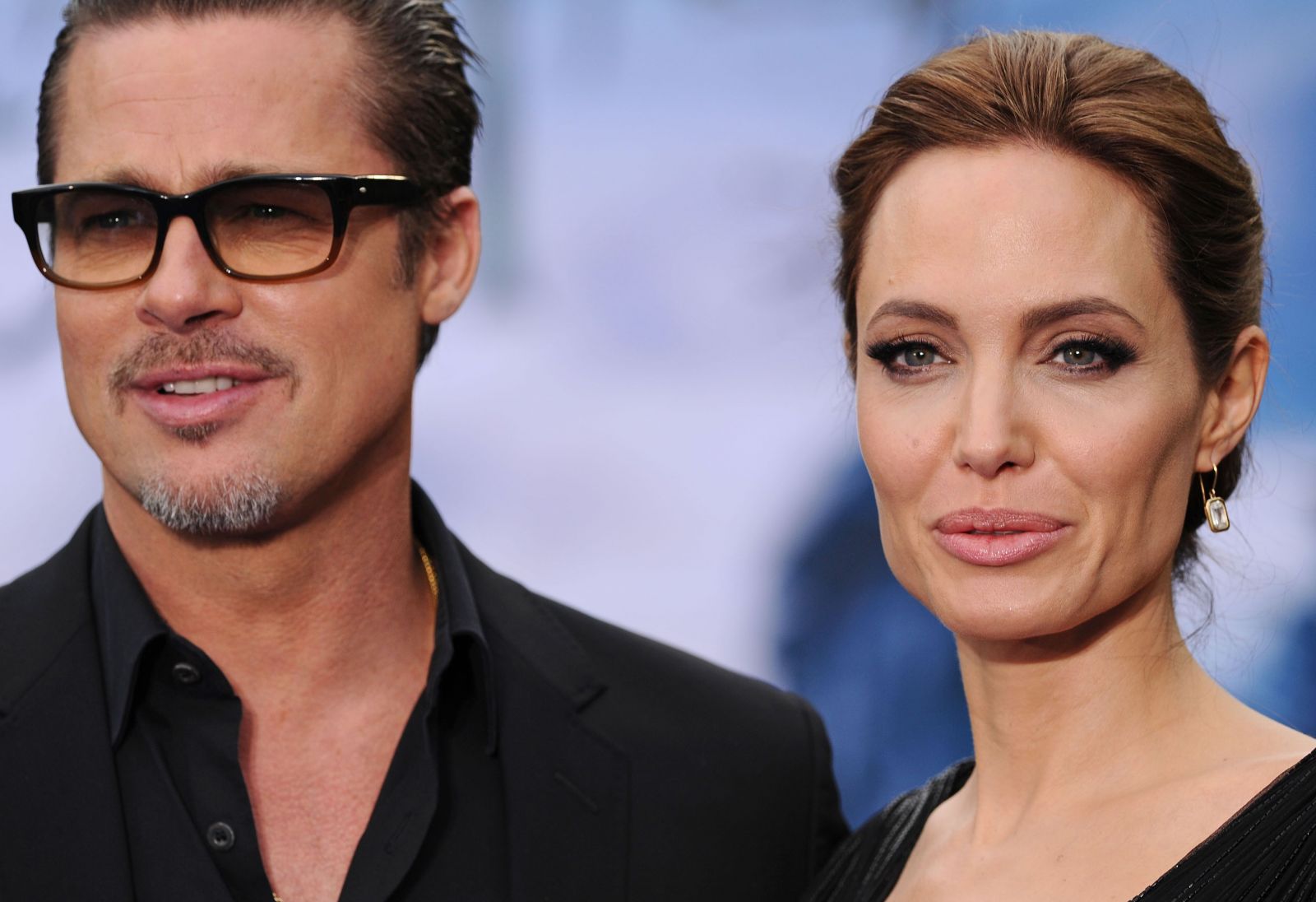 Анджелина джоли и брэд питт развелись. Джоли и ее мужчины.
