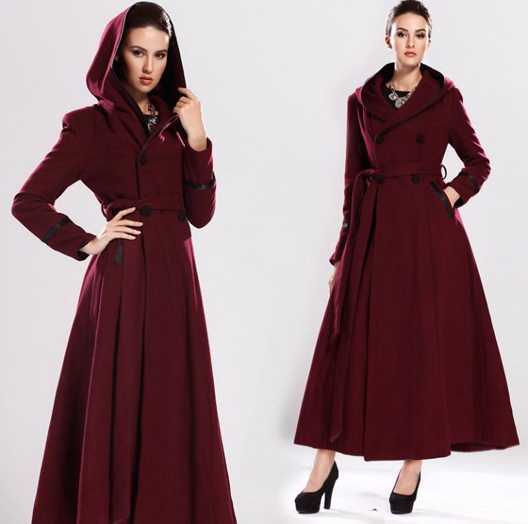 С чем носить бордовое женское пальто: фото модных фасонов и сочетаний