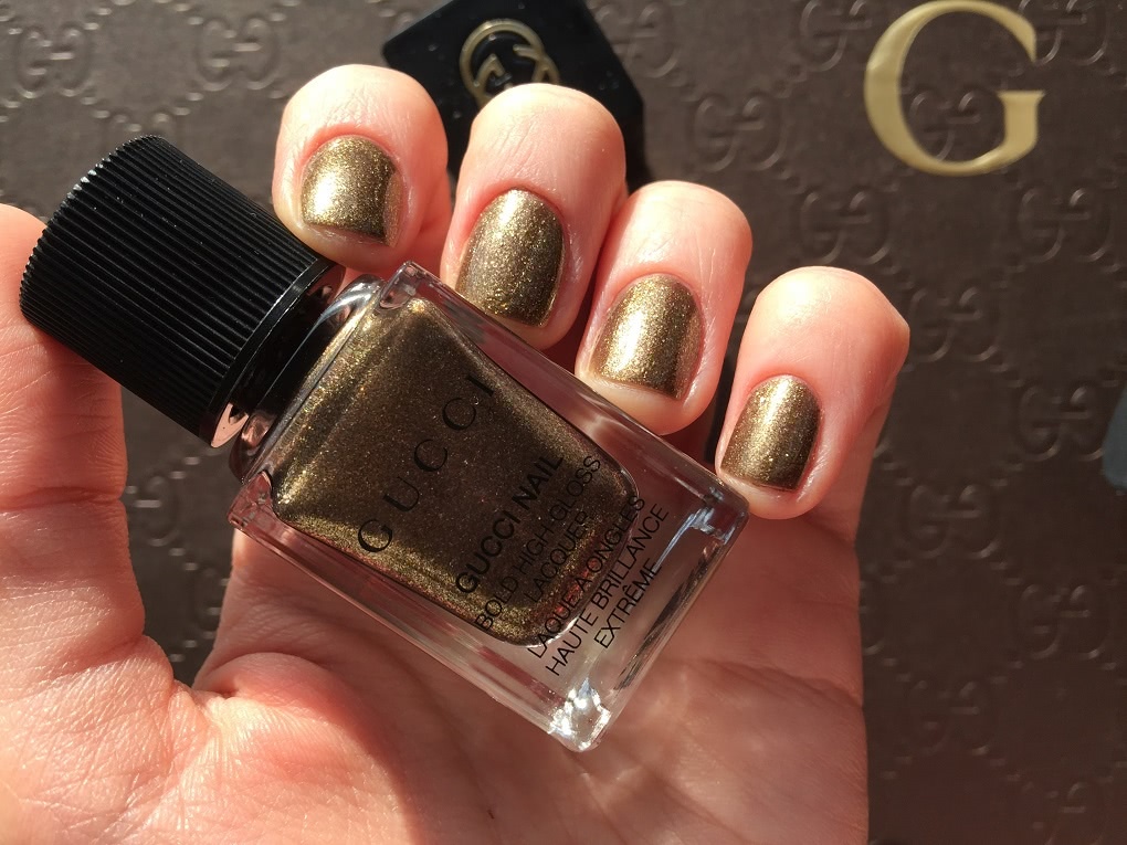 Великолепно сверкающий лак для ногтей или Gucci Nail Bold High-Gloss Lacquer #170 Iconic Gold