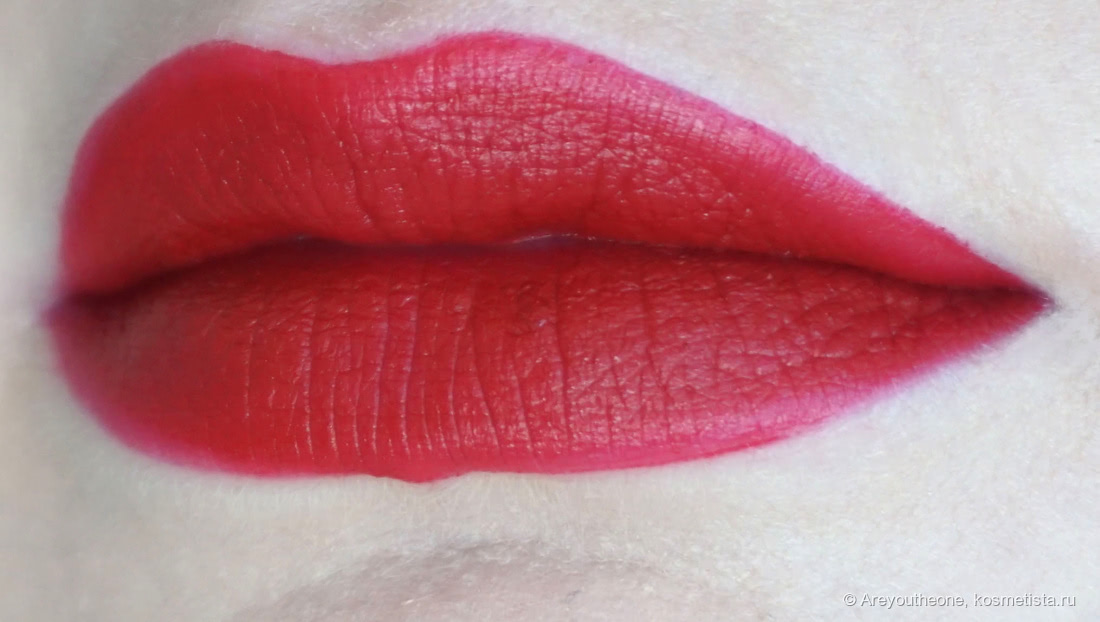 Праздник, который всегда с тобой. Помада Pat Mcgrath Labs Lust 004 Lipstick in Blood 1