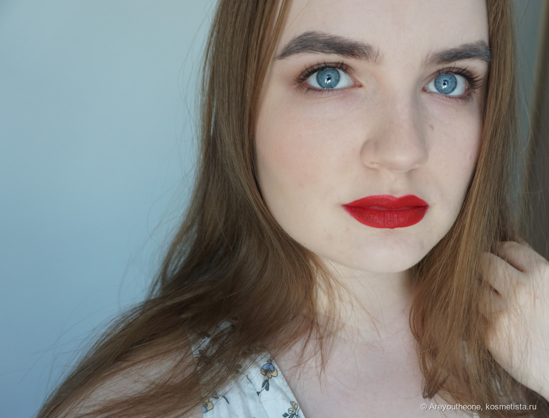 Праздник, который всегда с тобой. Помада Pat Mcgrath Labs Lust 004 Lipstick in Blood 1