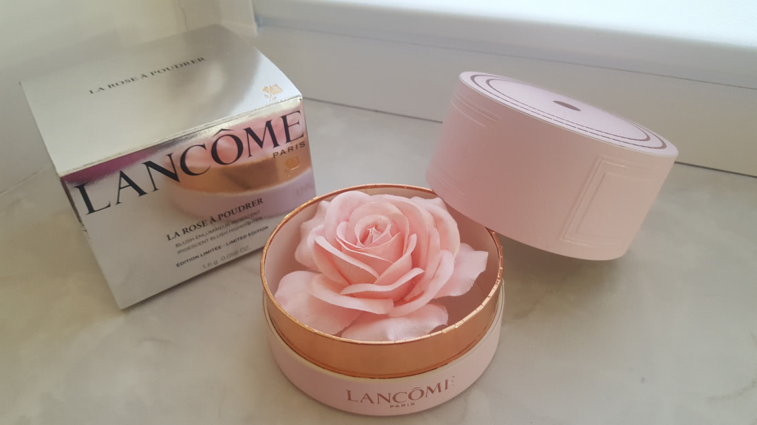 Бесполезная красота или необходимая роскошь? Lancome Iridescent Blush Highlighter La Rose À Poudrer