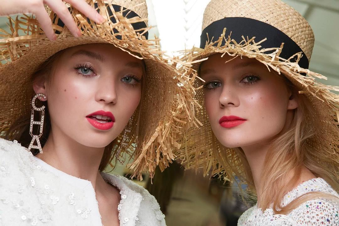 Chanel Spring Summer 2019 Makeup Collection - лимитированная коллекция макияжа Chanel весна-лето 2019