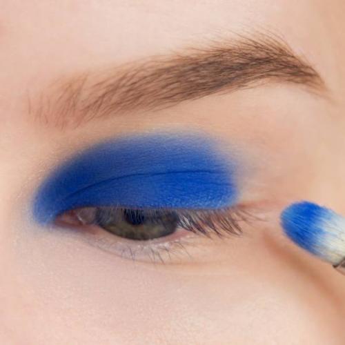 Бирюзовый макияж для голубых глаз. Популярные техники макияжа глаз