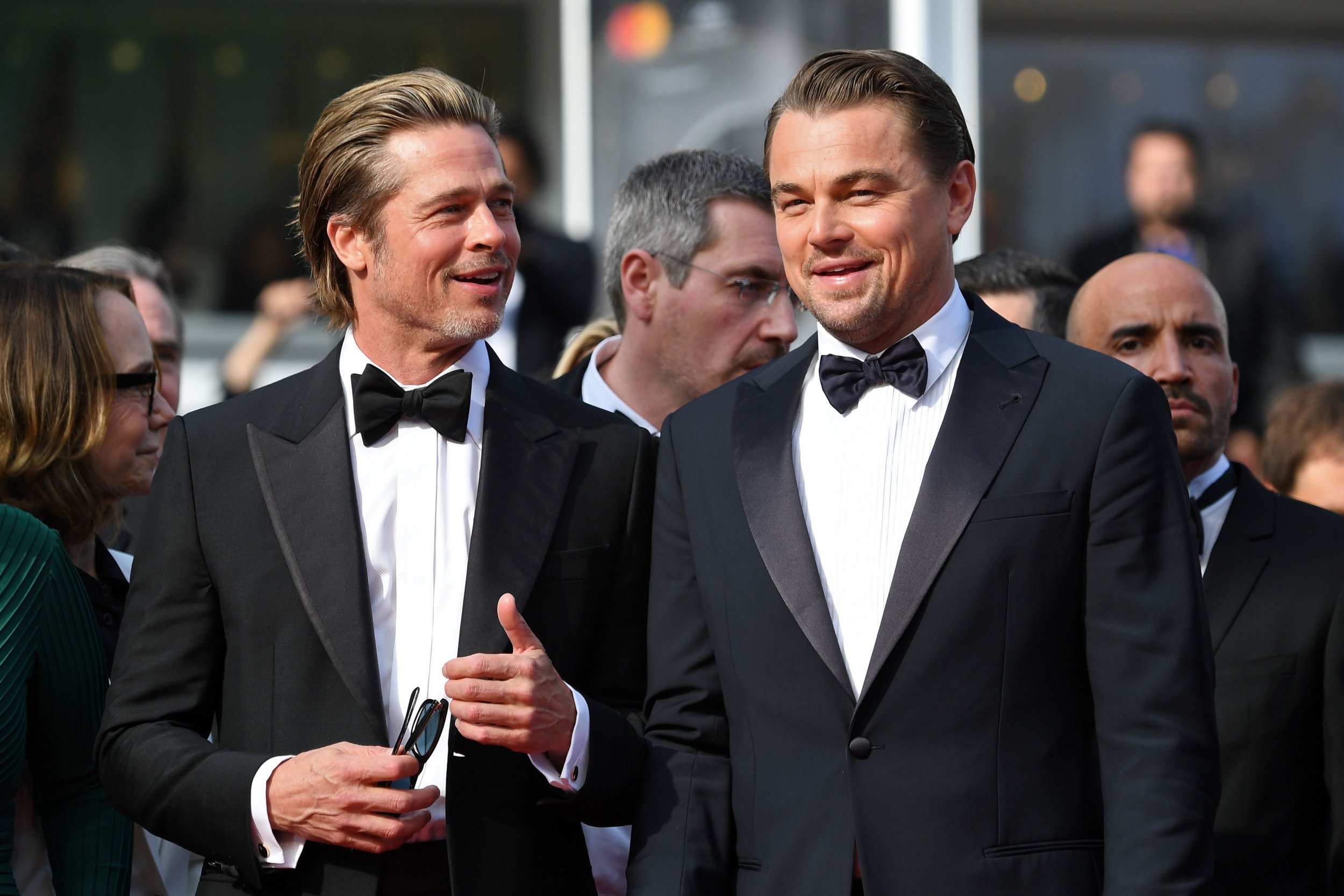 Бред и ди каприо. Ди Каприо и Брэд Питт. Леонардо ди Каприо б ред пит. Brad Pitt and Leonardo DICAPRIO. Брэд Питт и Леонардо ди Каприо фото.