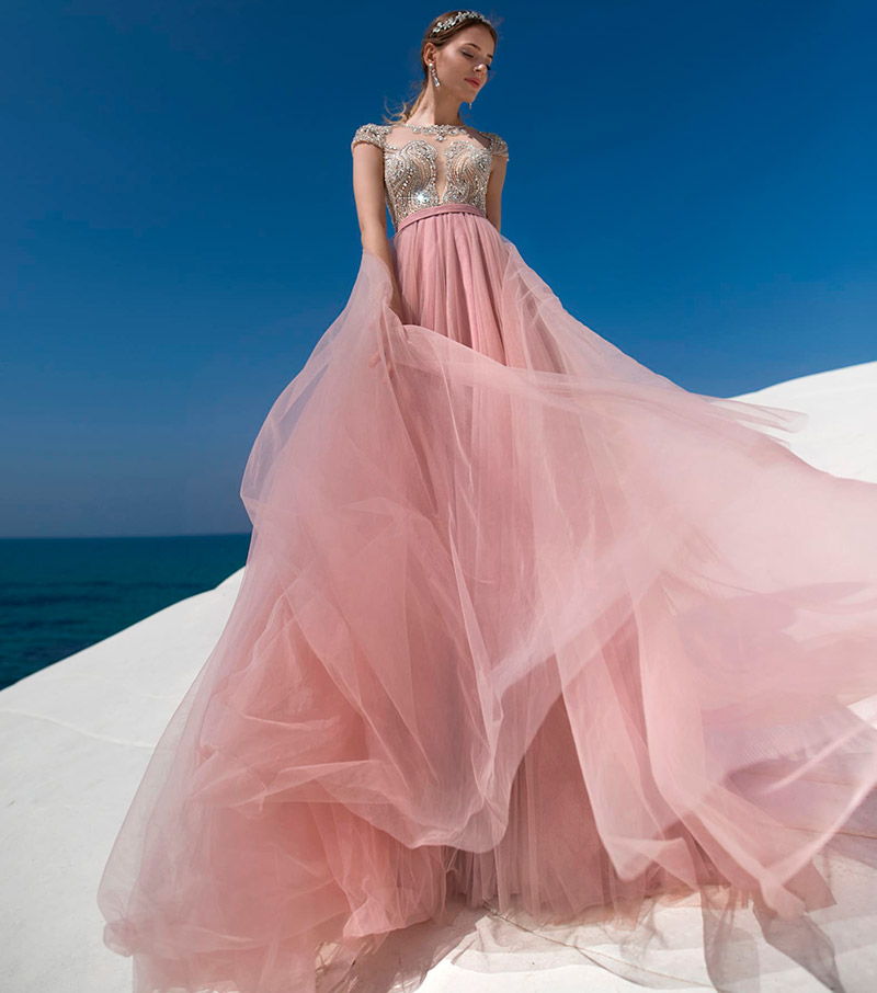 Розовые свадебные платья – выбираем свой оттенок и фасон