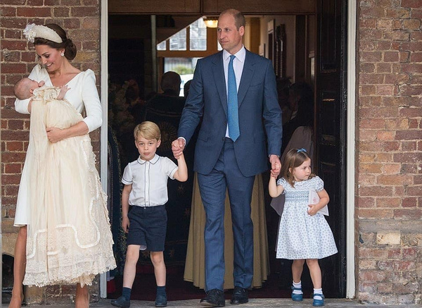 Кейт Миддлтон и принц Уильям буквально светились от счастья рядом с детьми
