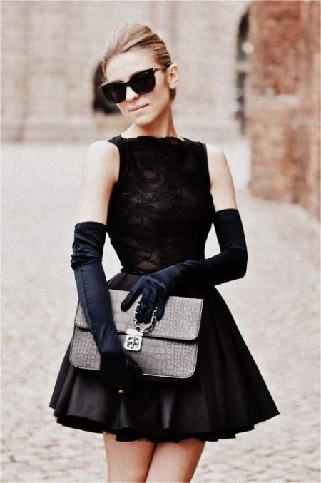 Маленькое черное платье Chanel 
