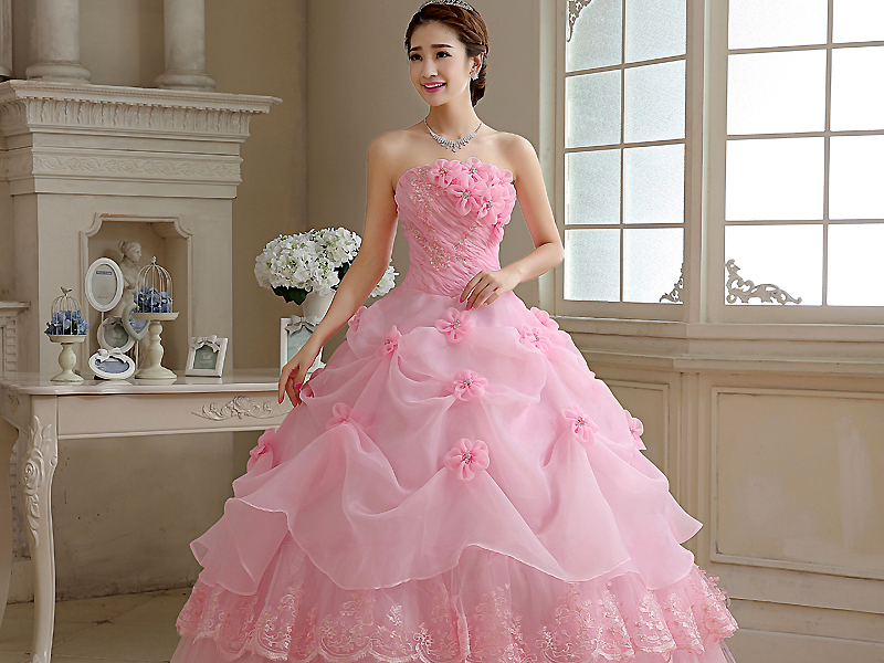 Выбираем розовое платье