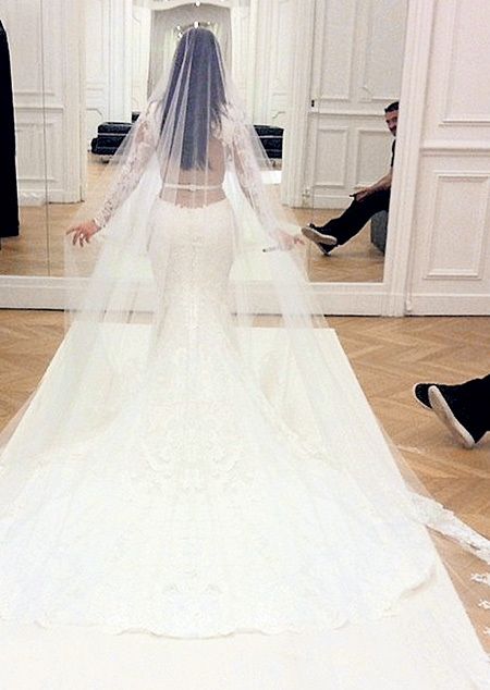 Платье невесты встало в копеечку - в $500 тыс.
