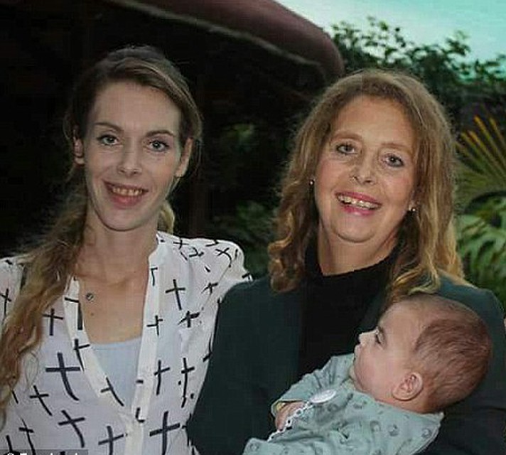 Мать Яны (слева) Хайде (справа) до последнего скрывала, что отец малыша Элиота – ее бывший муж. Фото: Facebook. 
