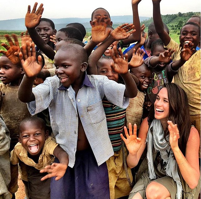 Меган помогает детям из Руанды. Фото: Инстаграм. 