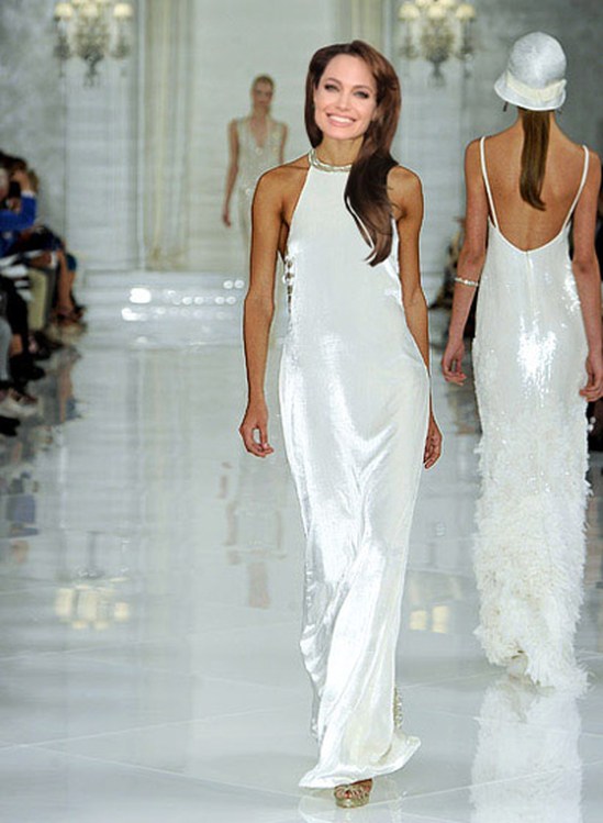 Свадебное платье Анджелины Джоли в греческом стиле от Ralph Lauren