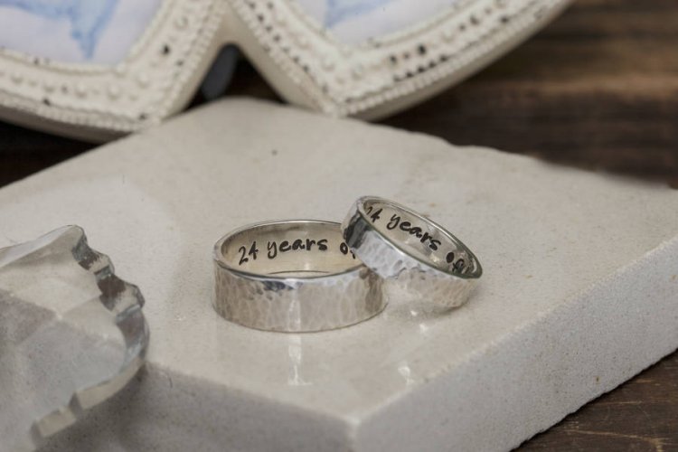 Обручальные кольца с гравировкой