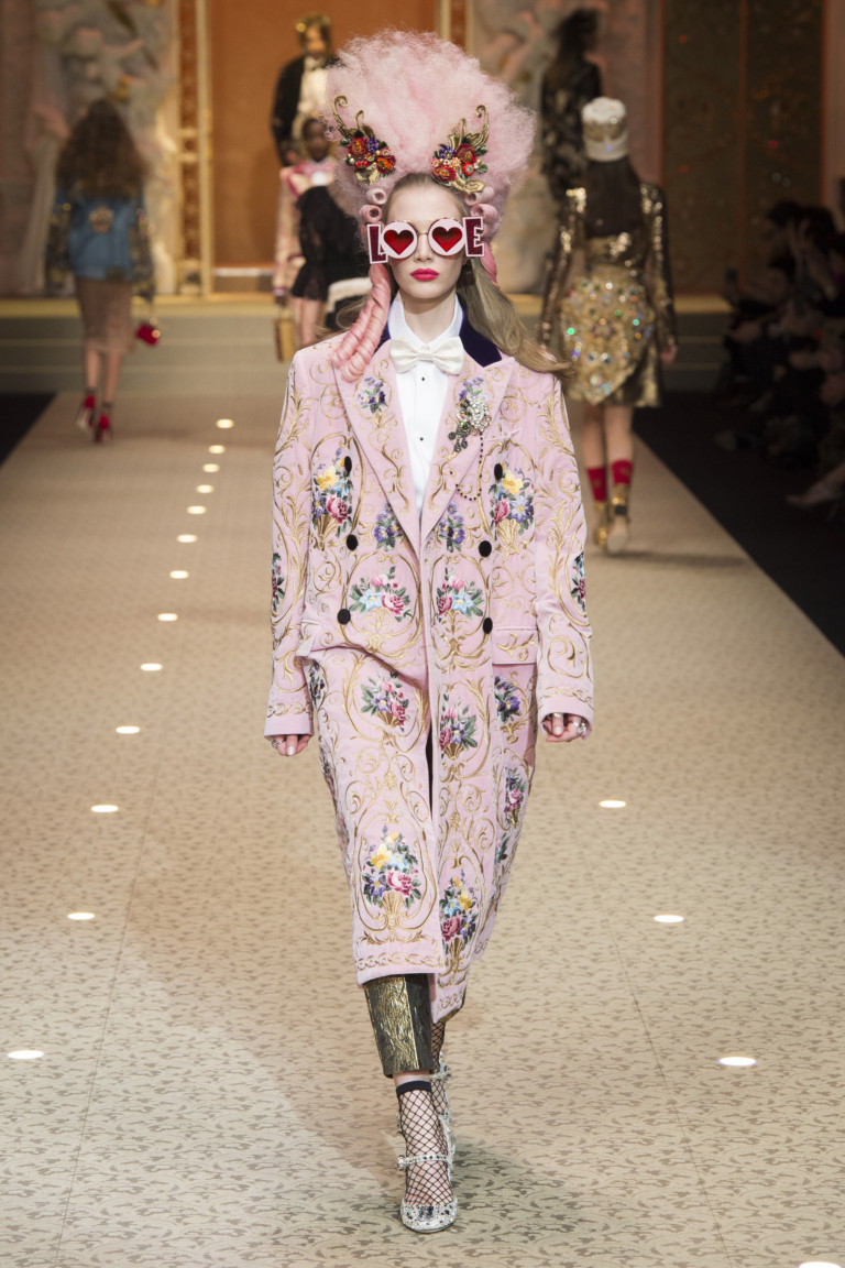 Осенне-зимняя коллекция 2018/2019 Dolce & Gabbana. Неделя моды в Милане