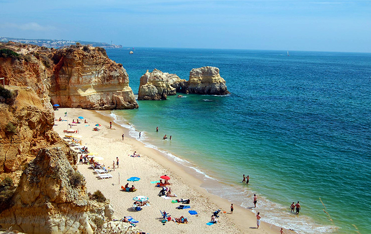 Прайа де Роша (Praia Da Rocha)