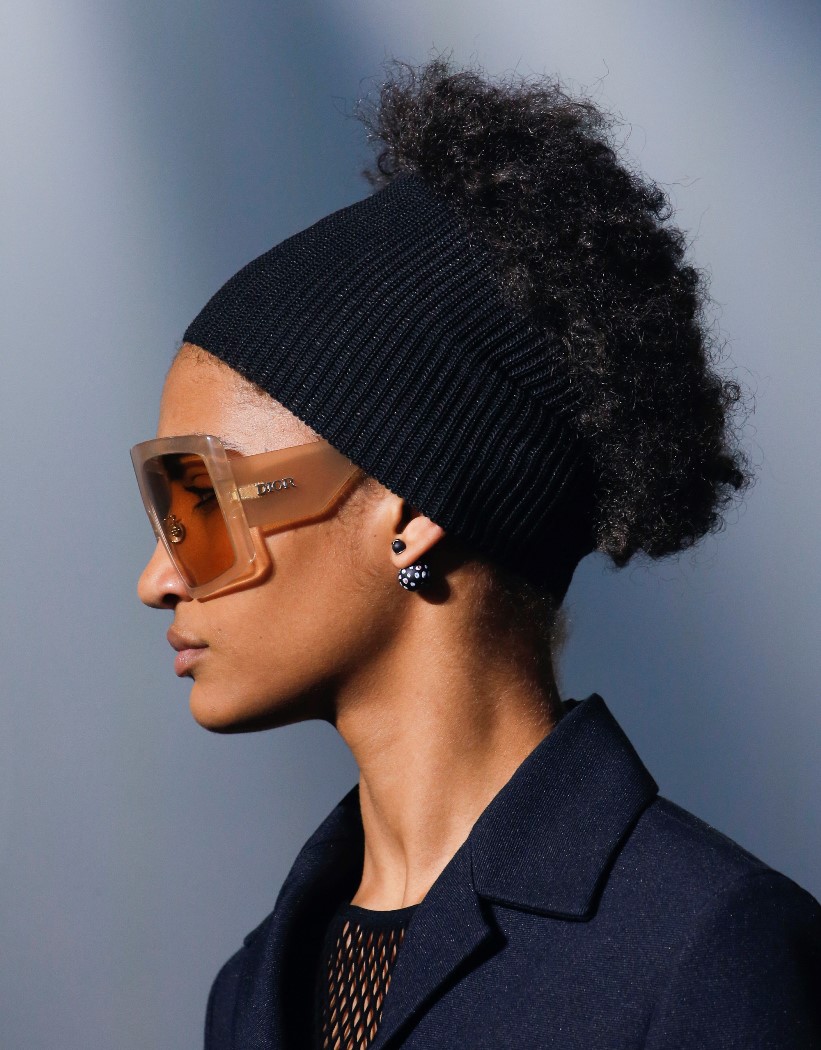 Модные женские головные уборы 2019 года. Christian Dior