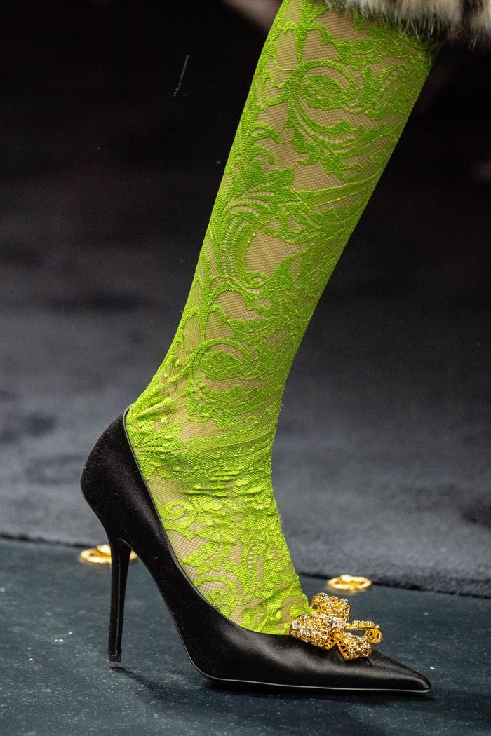 Модные туфли на осень. Коллекция Versace