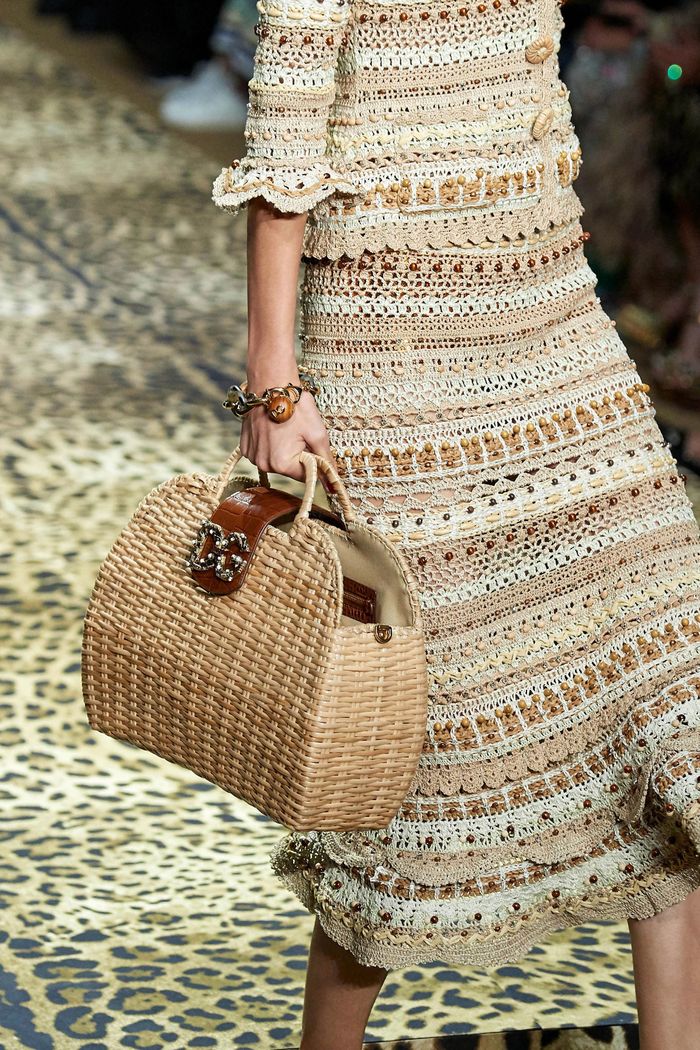 Модная плетеная сумка 2020 из коллекции Dolce & Gabbana