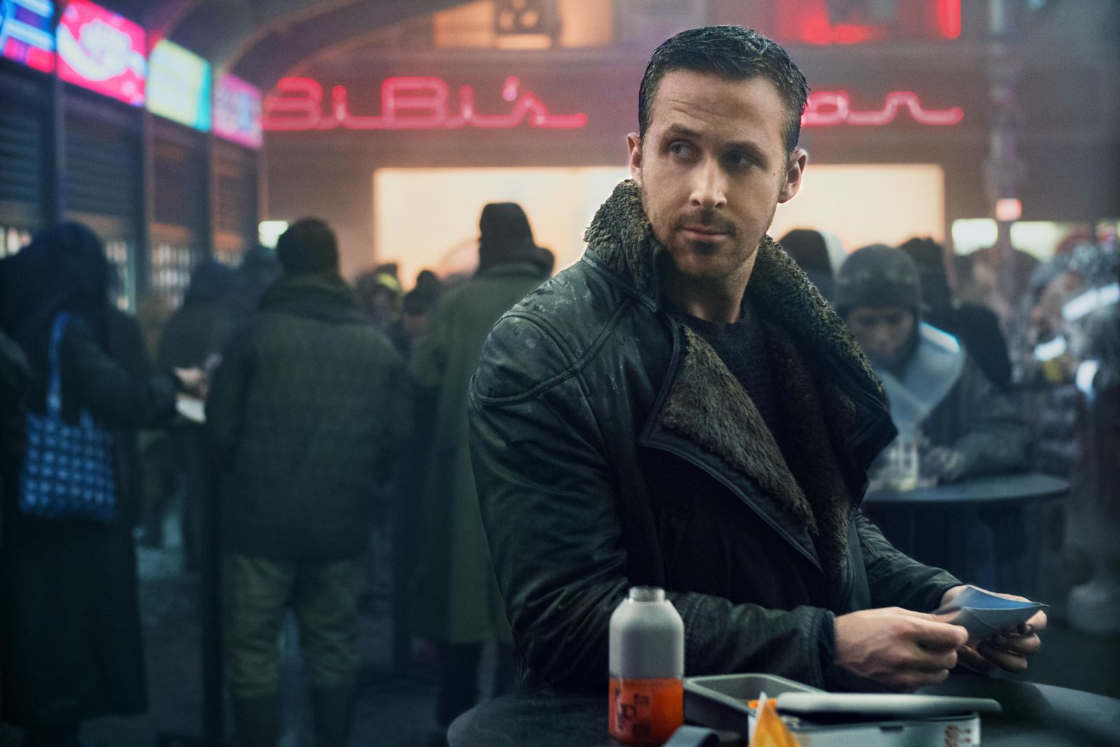 Кадр из фильма "Бегущий по лезвию 2049"