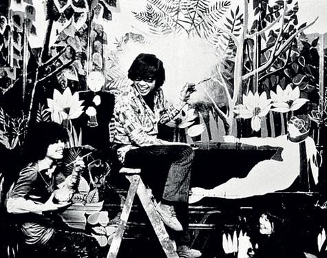 Кензо Такада в своем первом бутике Jungle Jap, 1970 год. Фото: материалы пресс-служб.
